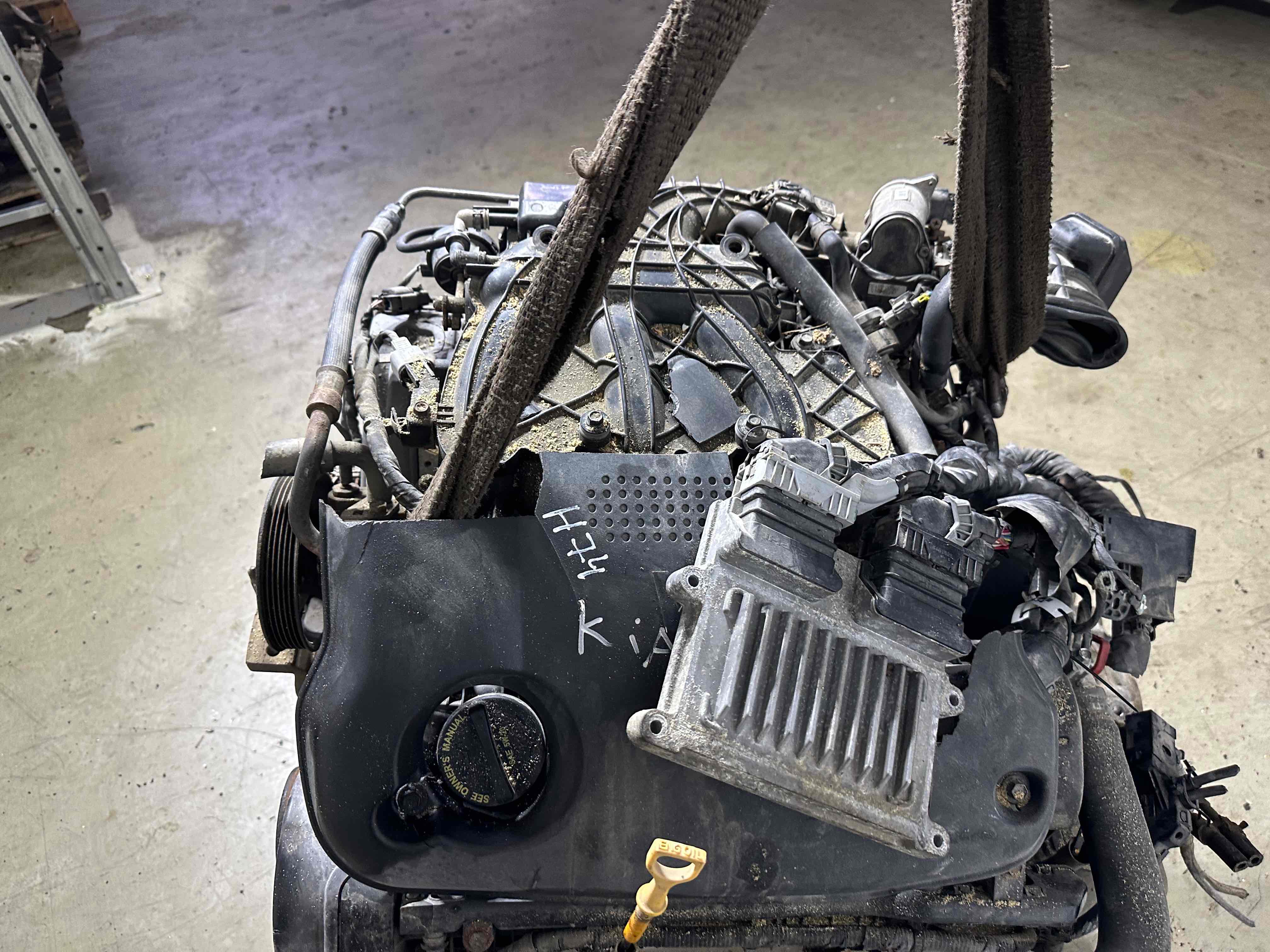 Двигатель (ДВС) - KIA Carens 1 (1999-2006)